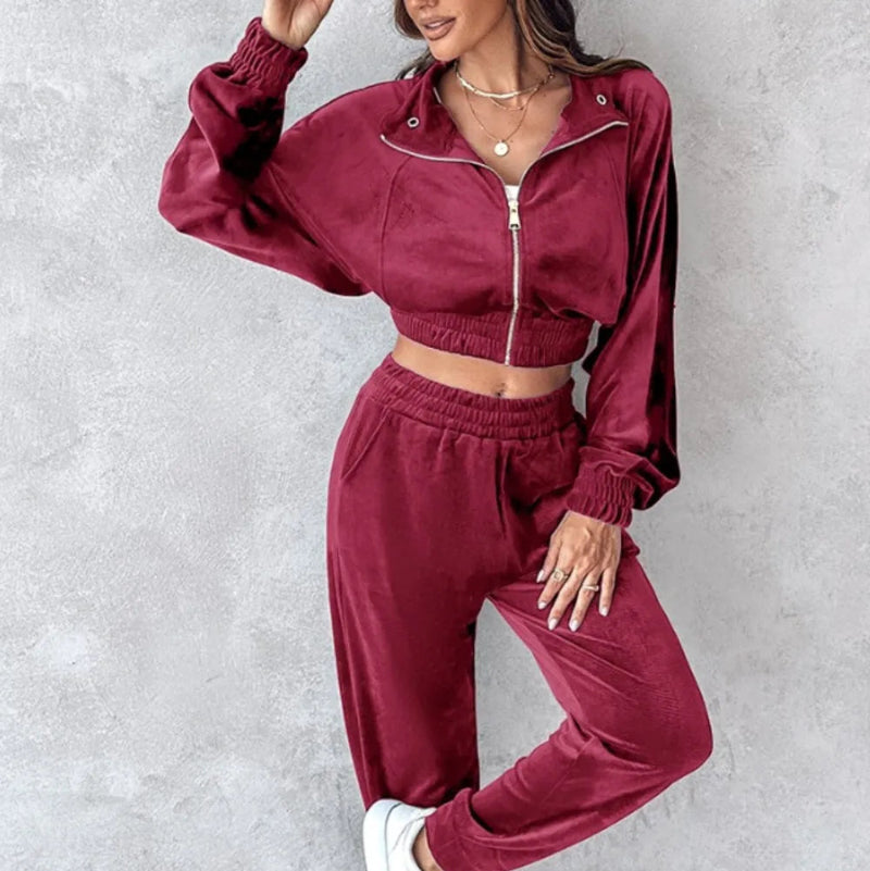 Long Sleeve Cropped Top and Pants Set - runwayfashionista.com