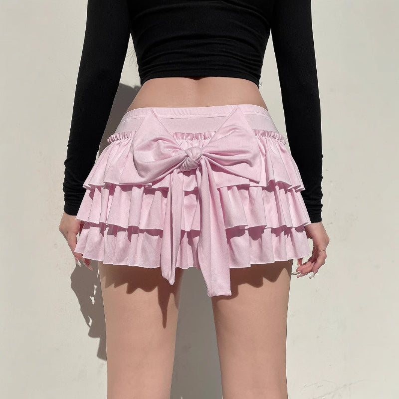 Pleated & Perfect: The Low-Waist Mini Skirt