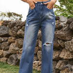 Distressed Jeans with Pockets - runwayfashionista.com