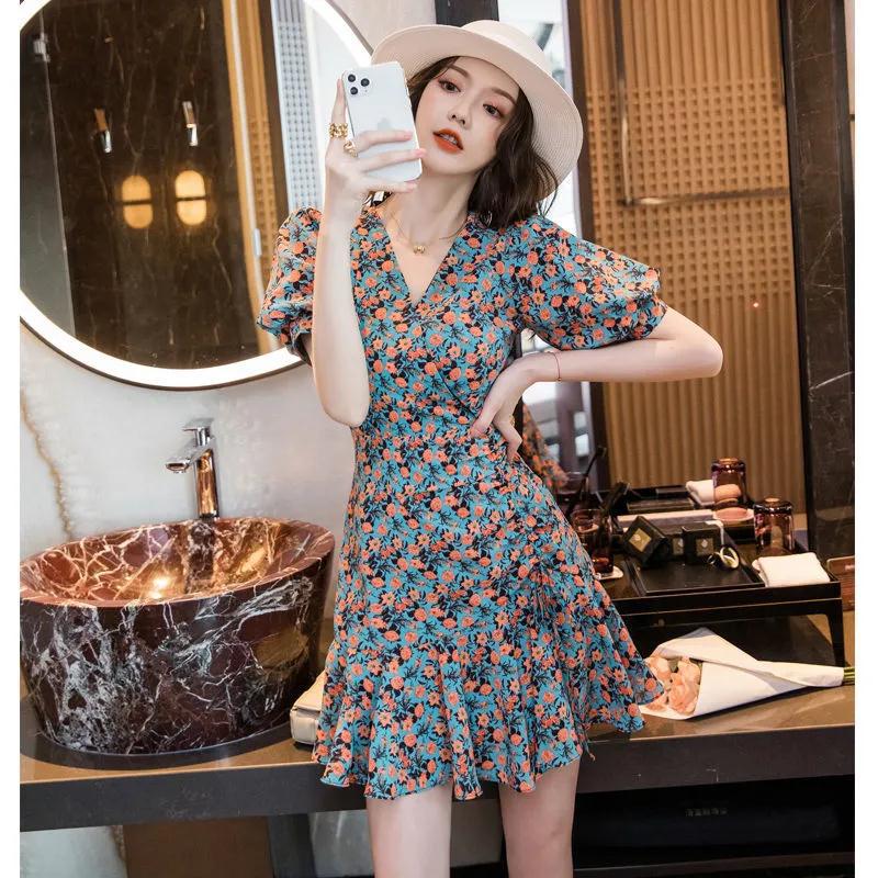 Romantic Floral Slim Fit Mini Dress