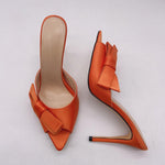 Pointed bow thin high heels