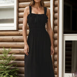 French women's dress for beach leisure vacation - runwayfashionista.com