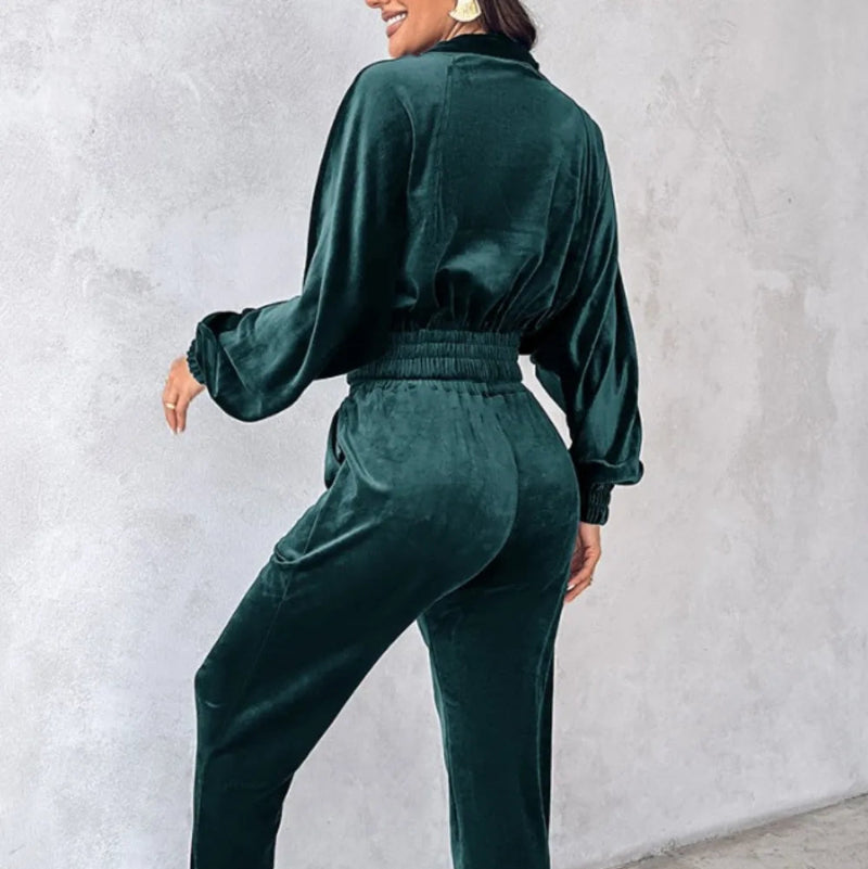 Long Sleeve Cropped Top and Pants Set - runwayfashionista.com