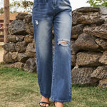 Distressed Jeans with Pockets - runwayfashionista.com