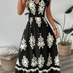 High-waisted, Figure-flattering, Elegant Maxi Dress - black