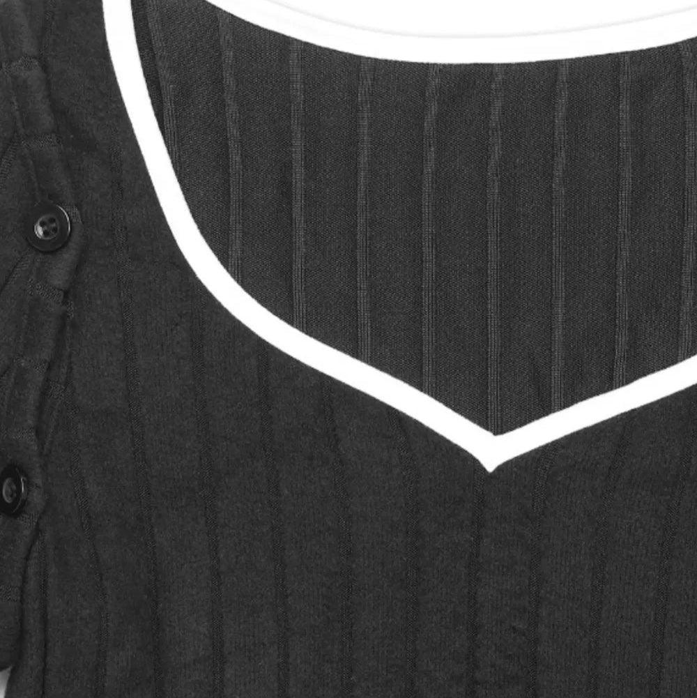 Wide strap dress and detachable long sleeve set - runwayfashionista.com