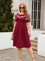 Geometric Chic: Your New Favorite Plus Size Midi Dress!