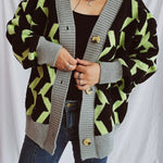 Contrast Trim Geometric V-Neck Long Sleeve Cardigan - runwayfashionista.com