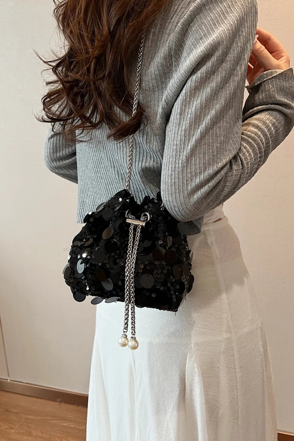Drawstring Sequin Crossbody Bag - rnwayfashionista.com