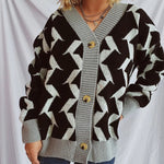 Contrast Trim Geometric V-Neck Long Sleeve Cardigan - runwayfashionista.com