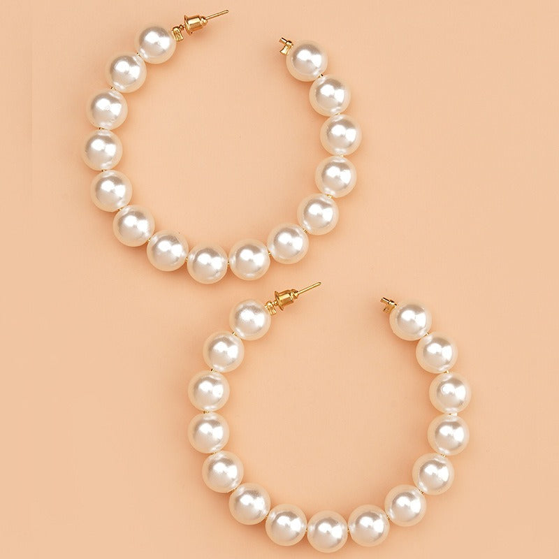 The Power Piece: Commanding Attention with Large Circle Pearl Earrings