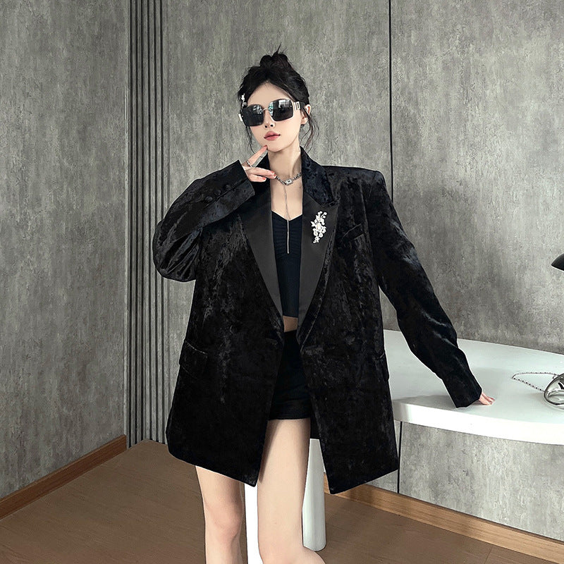 Black Velvet Jacket: Bold Streetwear Look