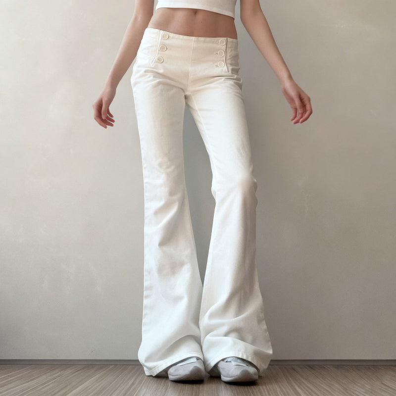 Low-Rise Flared White Jeans: The Bold Essential