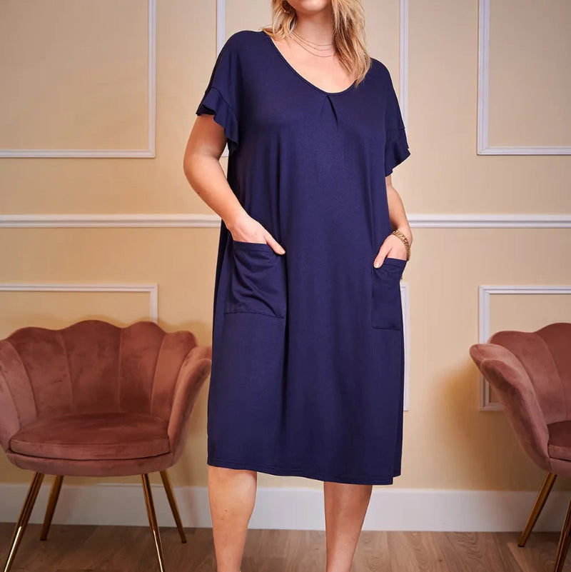 Chic Comfort: Plus Size Lounge Midi Dress