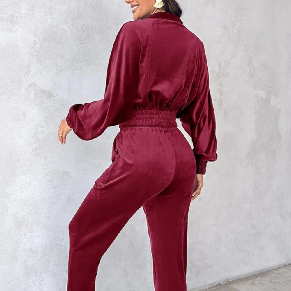 Long Sleeve Cropped Top and Pants Set - runwayfashionista.com