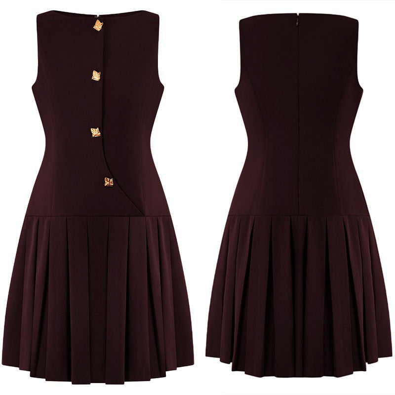 Elegant Sleeveless Pleated Dress - wine red
