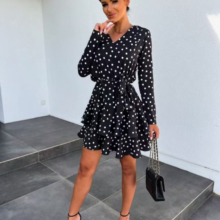Stylish Figure-hugging Long-sleeve Layered Dress