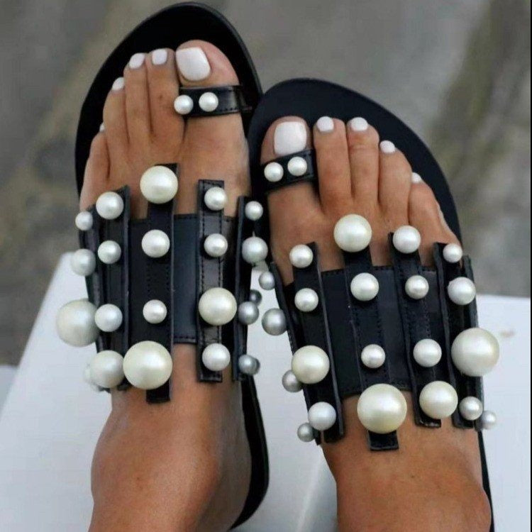 Beach toe set pearl flat sandals - runwayfashionista.com