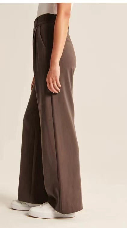 High waisted wide leg pants - runwayfashionista.com