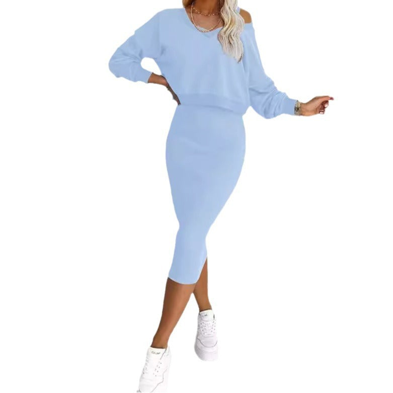V-neck Pullover Sweatshirt And Sleeveless Dress Set - light blue
