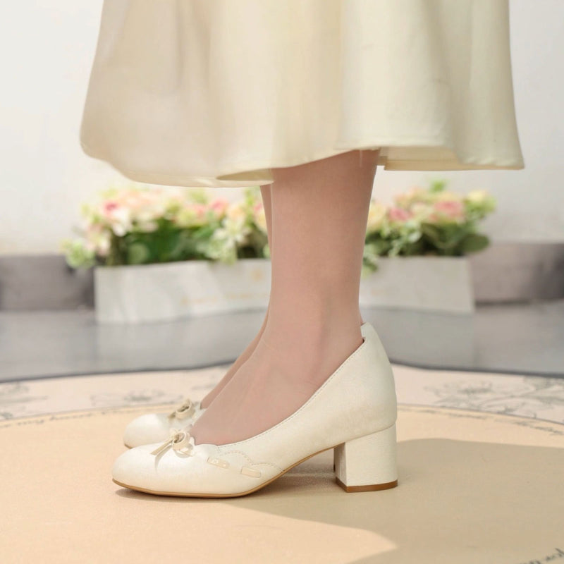 Gentle Satin Bow Block Heel Pumps - white