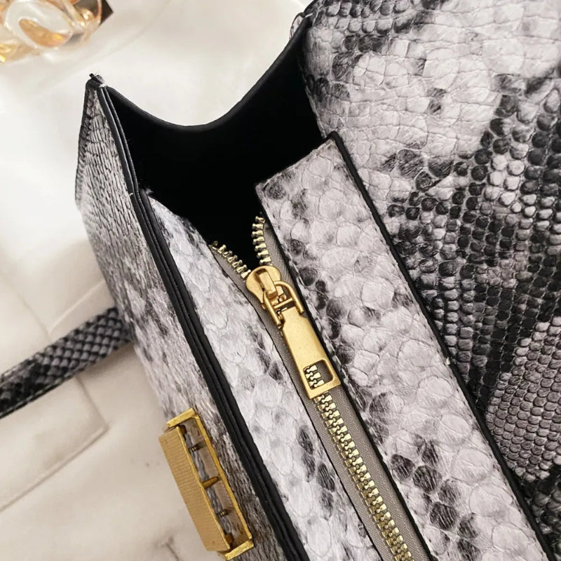 Chic Snakeskin Print PU Leather Crossbody Bag - runwayfashionista.com