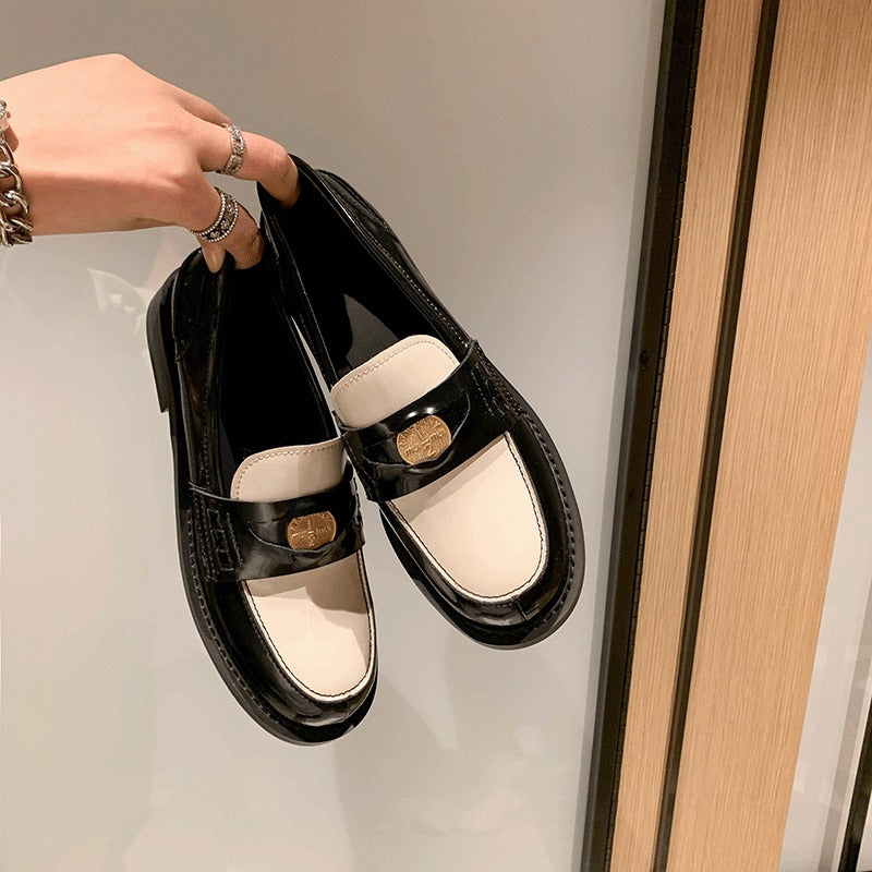 Slip-on flat loafers casual