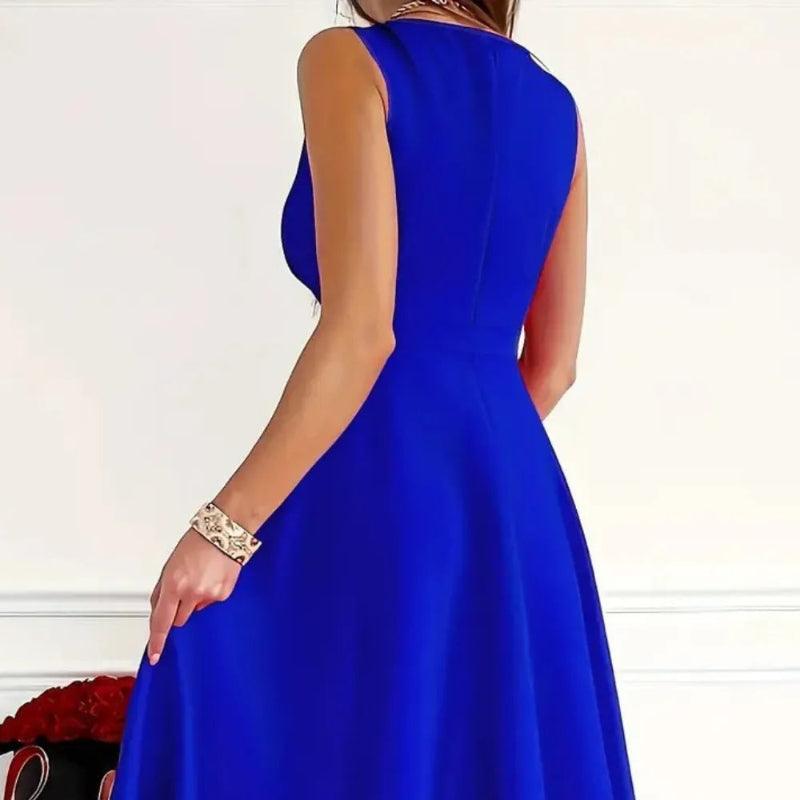 Sleeveless midi dress - runwayfashionista.com