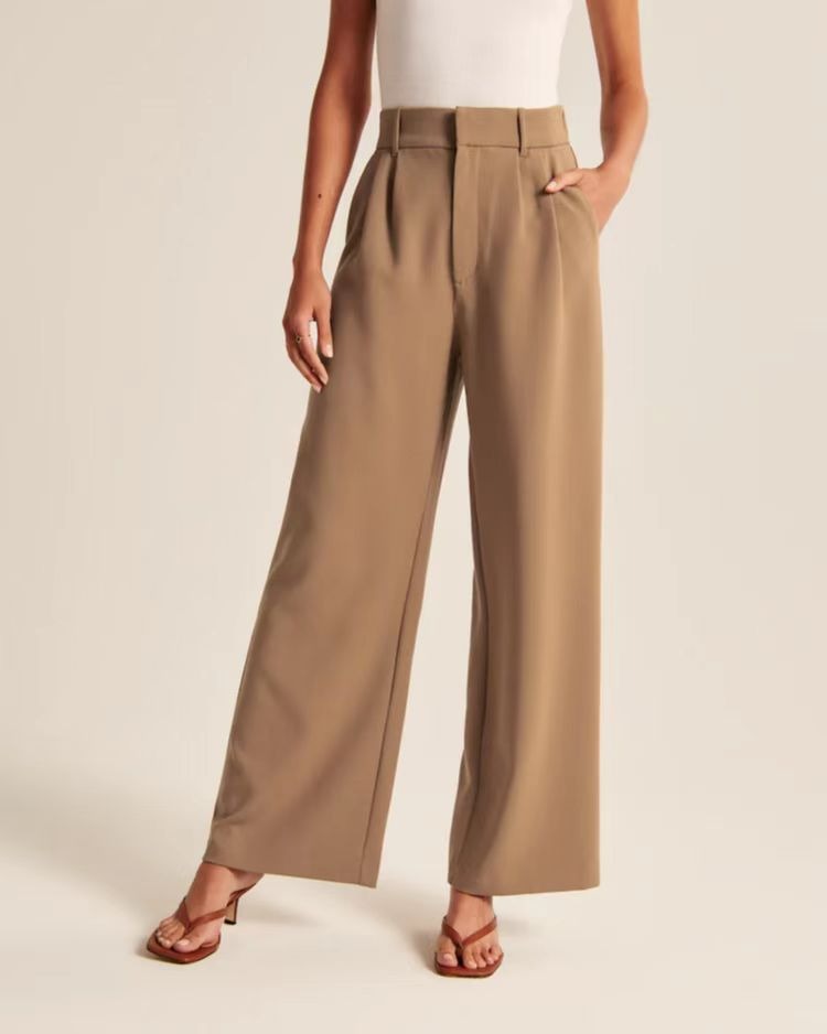 High waisted wide leg pants - runwayfashionista.com