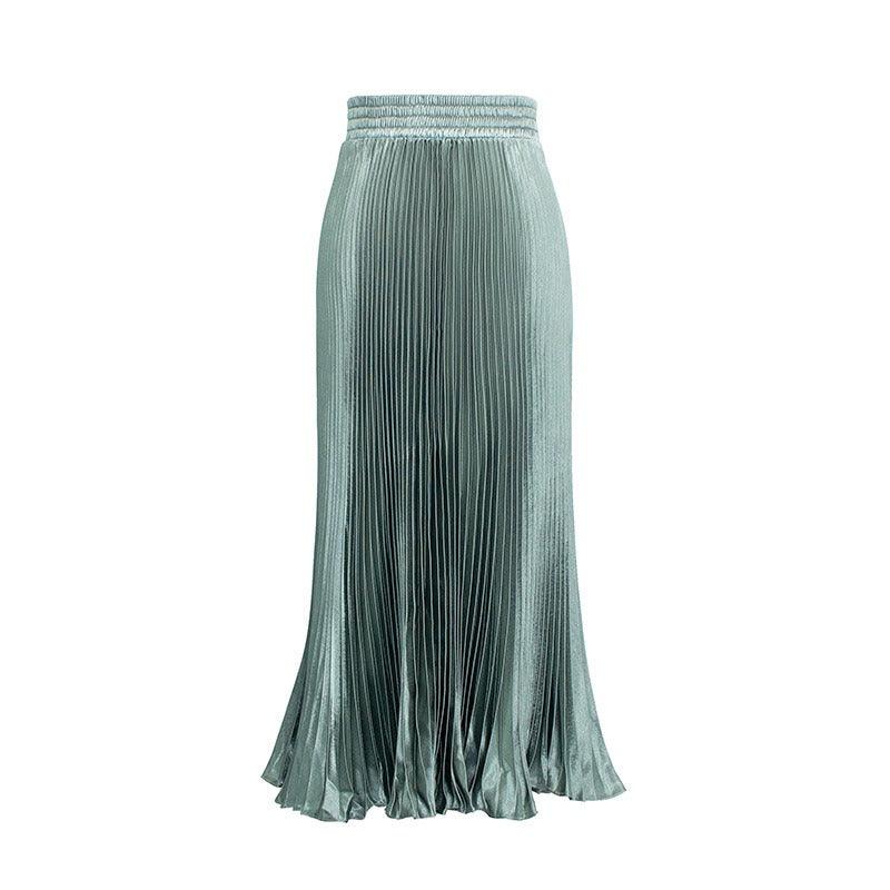 Glossy pleated long skirt