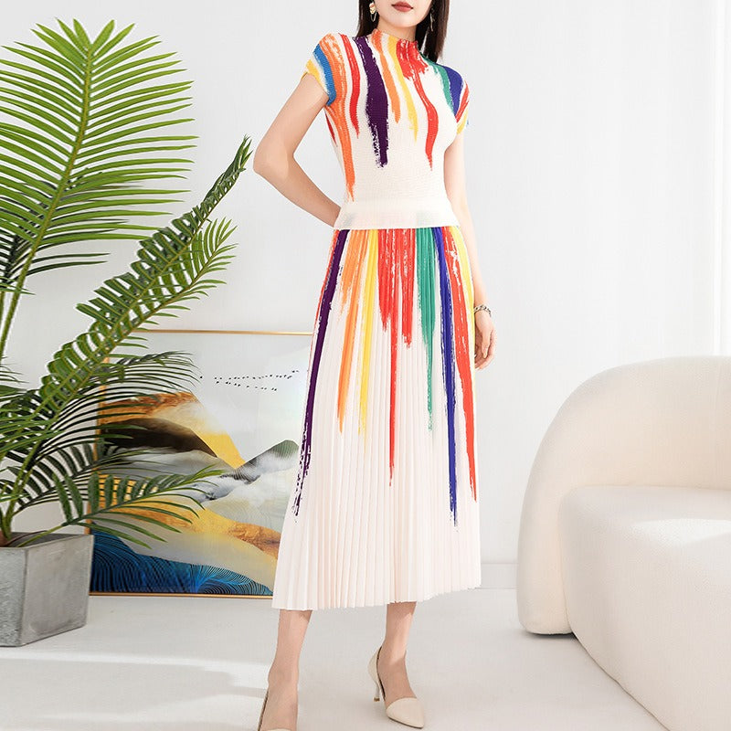 Contrast Color Pleated 2 Pieces Set - runwayfashionista.com