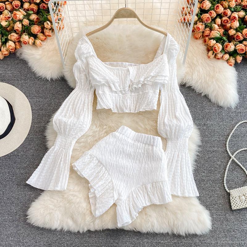 High Waisted Flower Bud Ruffled Shorts Two-Piece Set - runwayfashionista.com