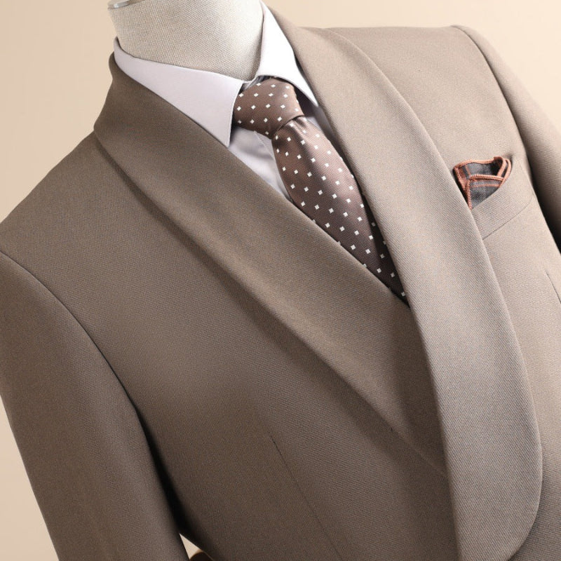 Men's Shawl Lapel Single-Button Structured Blazer & Flat-Front Cuffed Trousers Formal Two-Piece Suit Set