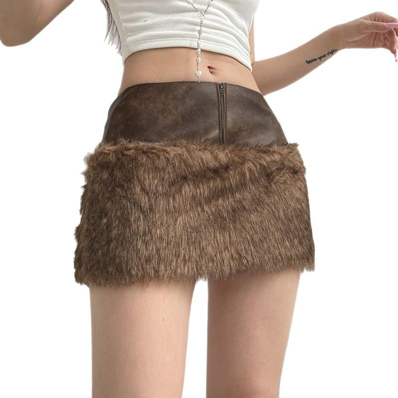 Low-Waist Mini Skirt Style