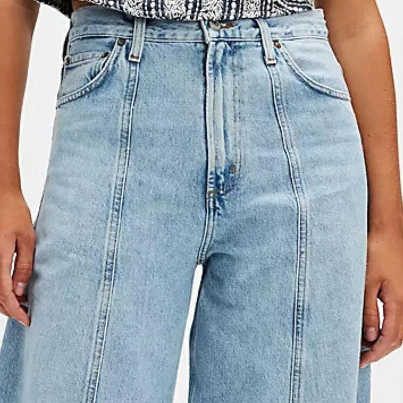 Wide Leg Jeans with Pockets