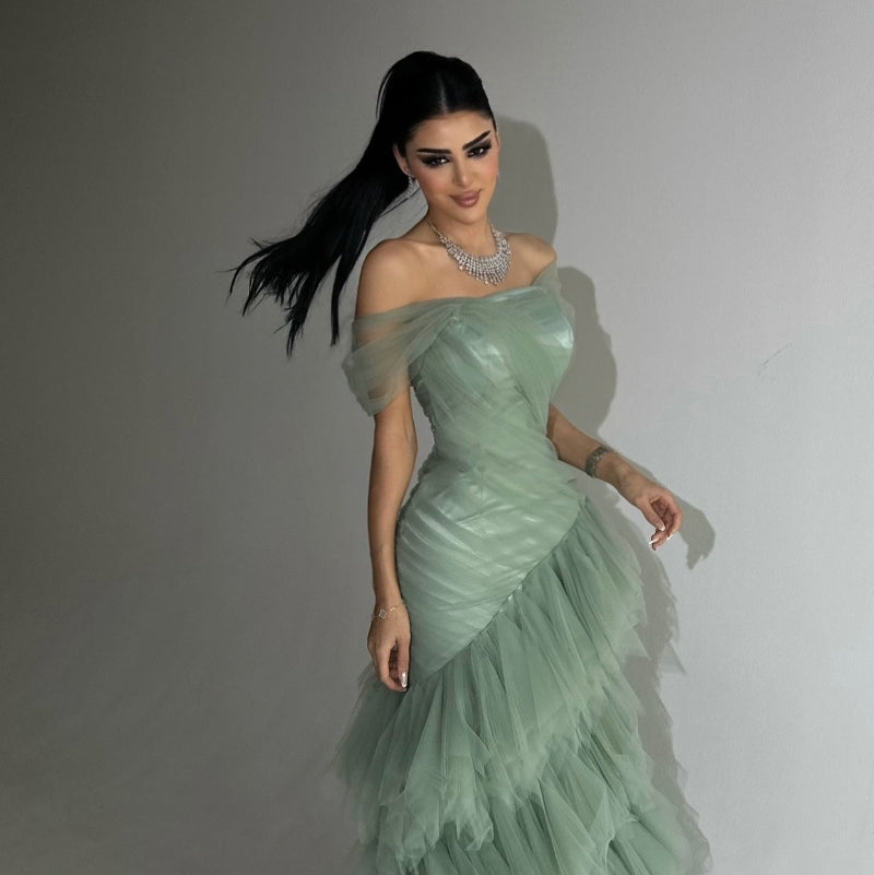 Elegant Light Green Strapless Mermaid Maxi Dress With Layered Tulle Skirt
