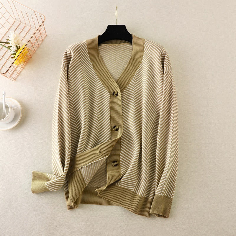 Love Heart Cardigan - runwayfashionista.com