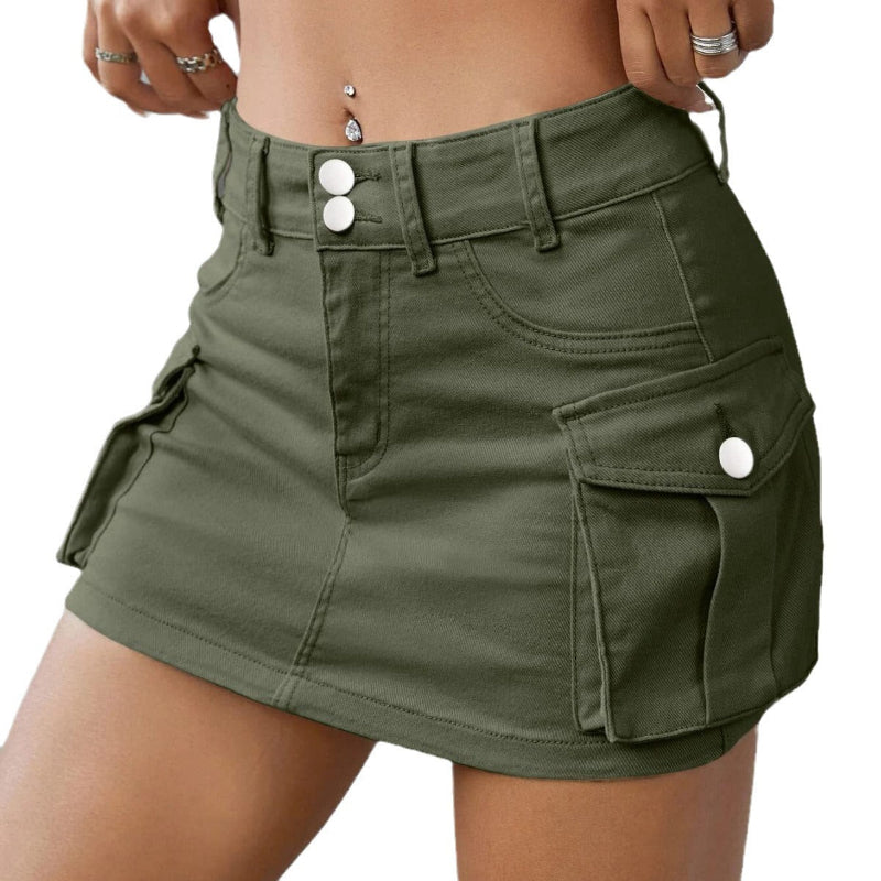 This low waist skirt hugs your hips with a sleek, slim fit that highlights your curves confidently.