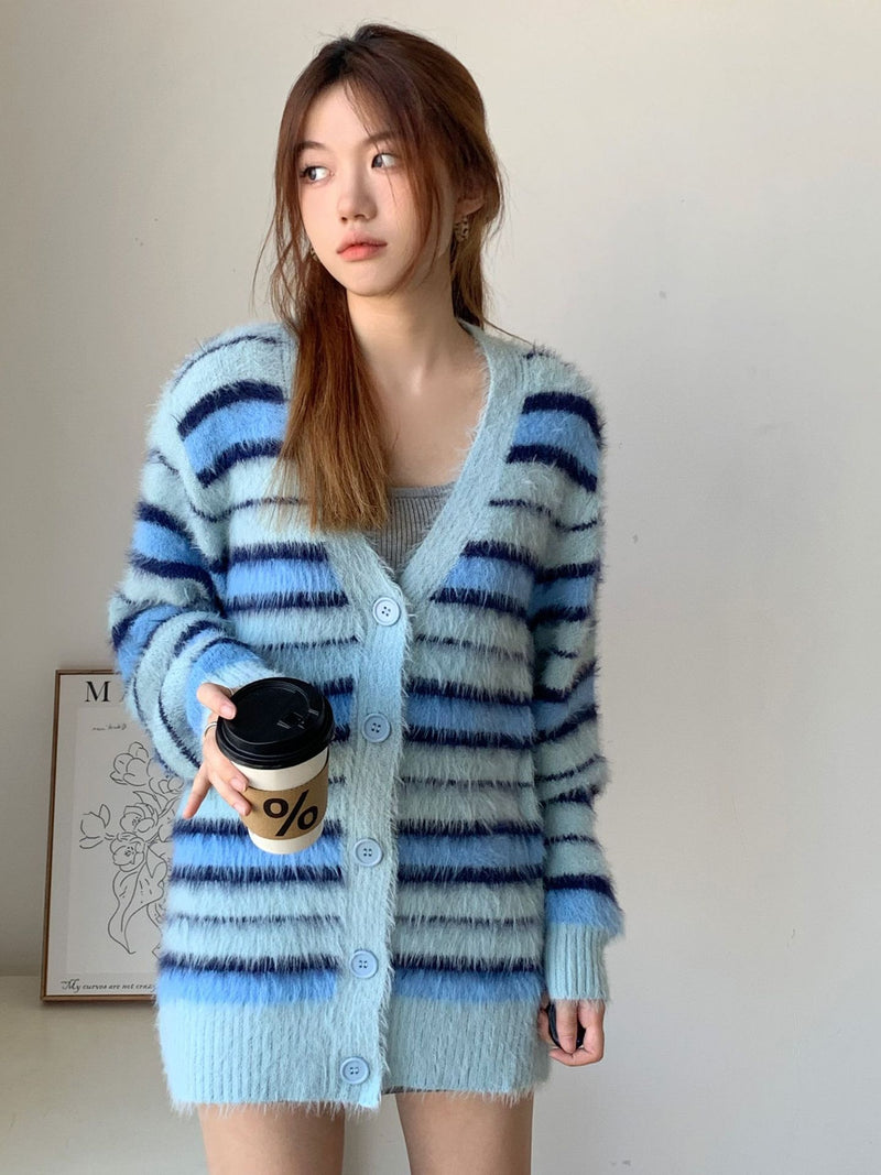 Striped Cardigan Retro V-Neck Knitwear - runwayfashionista.com