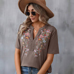 Fashion Flowers Embroidery Short Sleeve T-shirt - bown