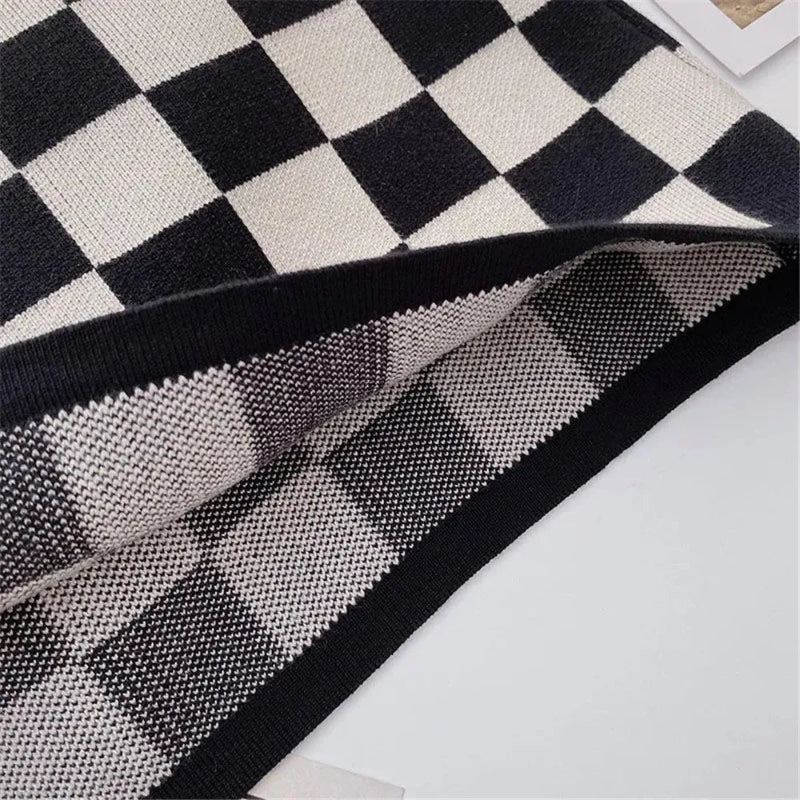 Checkerboard Plaid Knitted Hip Skirt