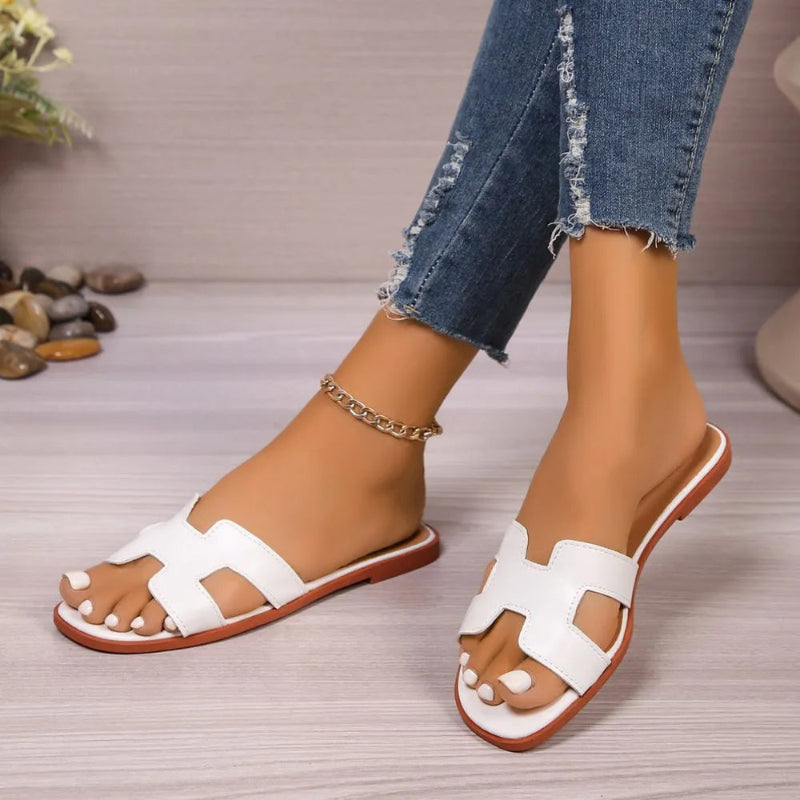 Comfortable Flat Sandals - runayfashionista.com