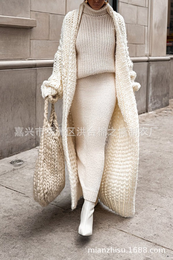 Oversized long knit sweater - runwayfashionista.com