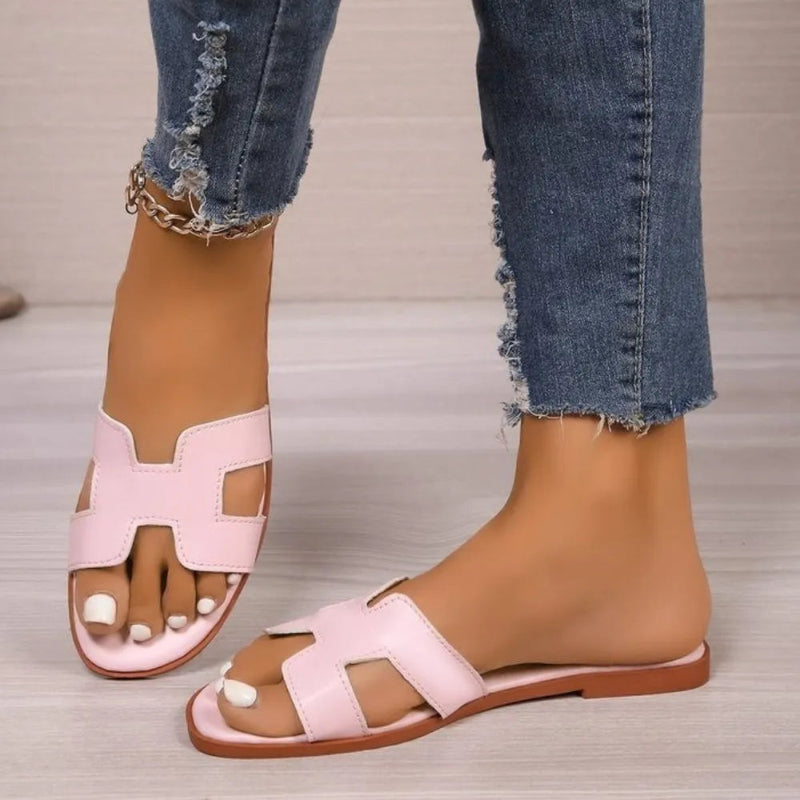 Comfortable Flat Sandals - runayfashionista.com