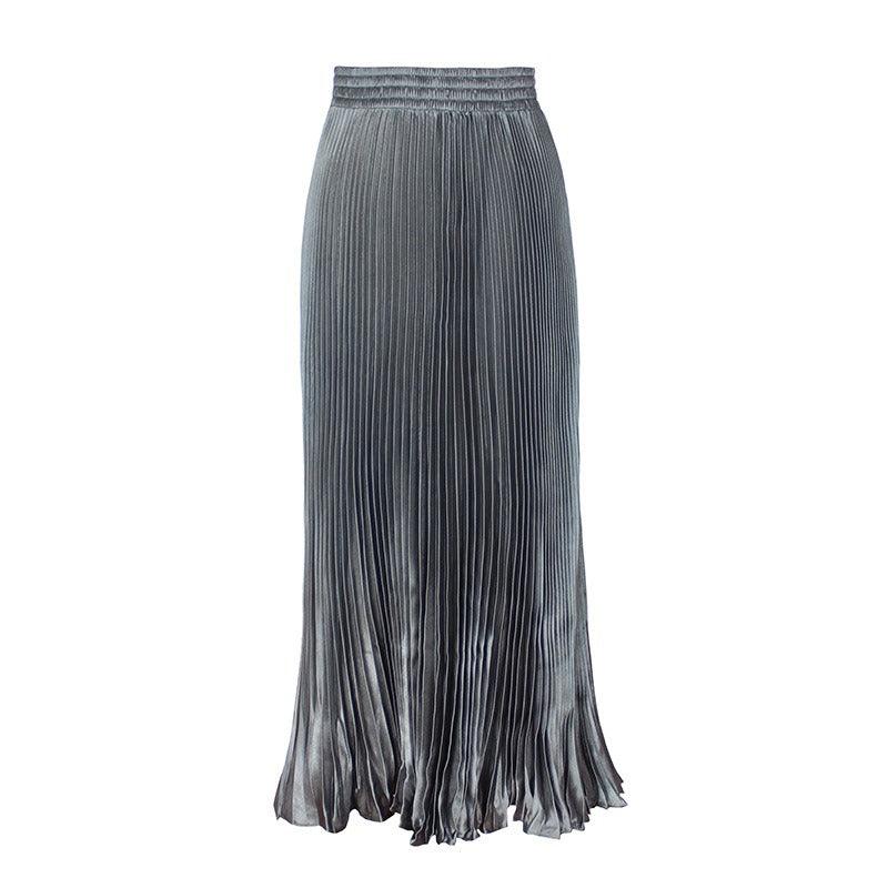 Glossy pleated long skirt