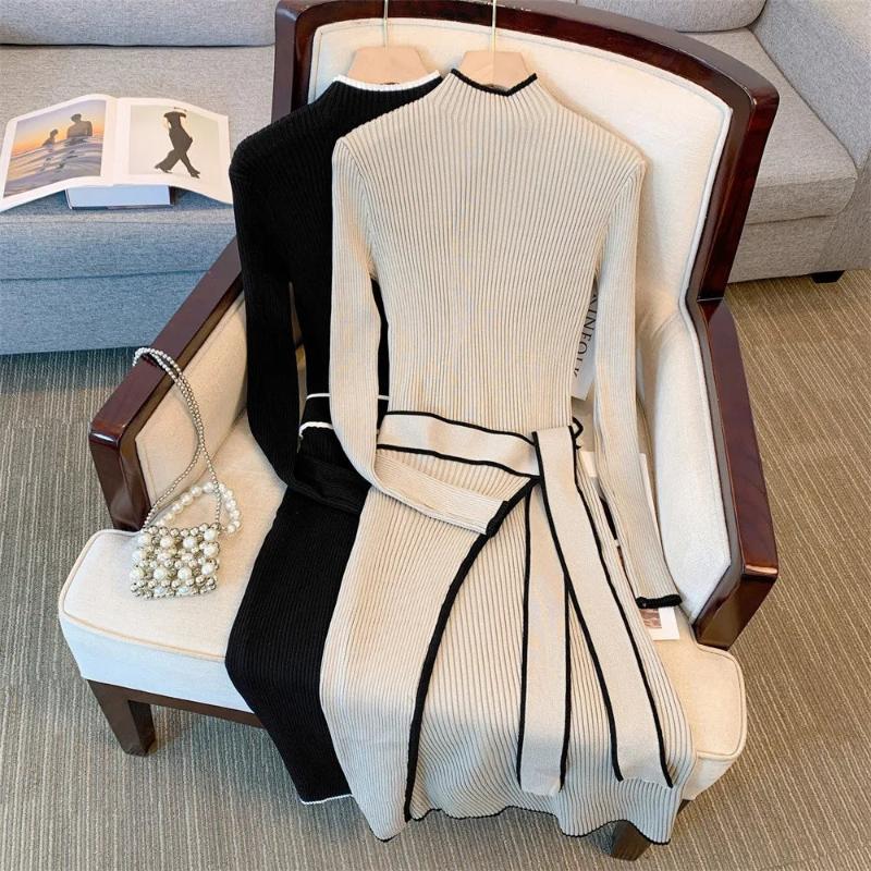 Full Sleeve O-neck Belted Sweater Dress