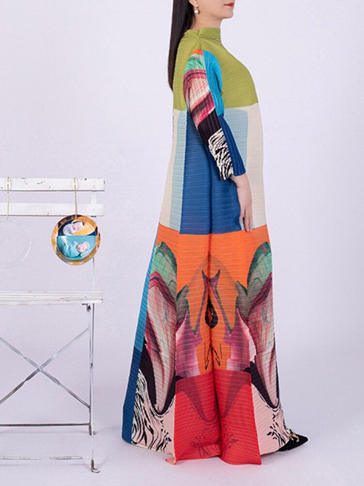 Maxi Pleated Dress - runwayfashionista.com