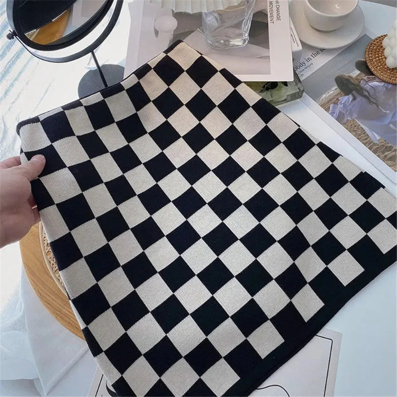 Checkerboard Plaid Knitted Hip Skirt