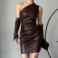 Daring & Stylish: The Curve-Highlighting Dress