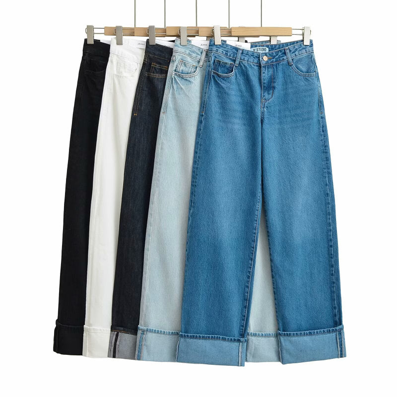 Slim High-Waisted Jeans